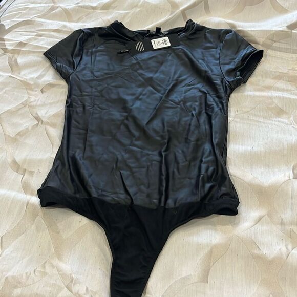 Fashion Nova Tops - Bodysuit